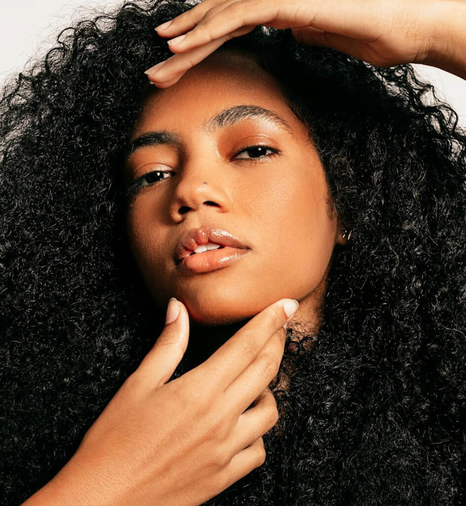 Beauty Product Woman Image 944x1024